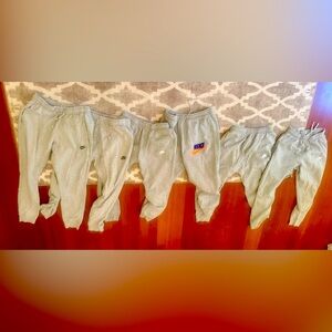 Nike mens medium Joggers - grey. 6 pairs